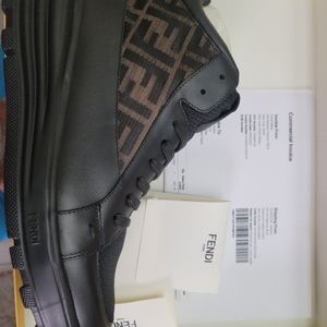 Fendi Mid Top sneaker